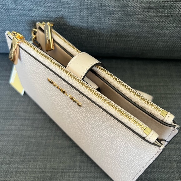 NWT MICHAEL KORS DOUBLE ZIP WRISTLET WALLET 8 IPHONE CASE - Picture 5 of 12